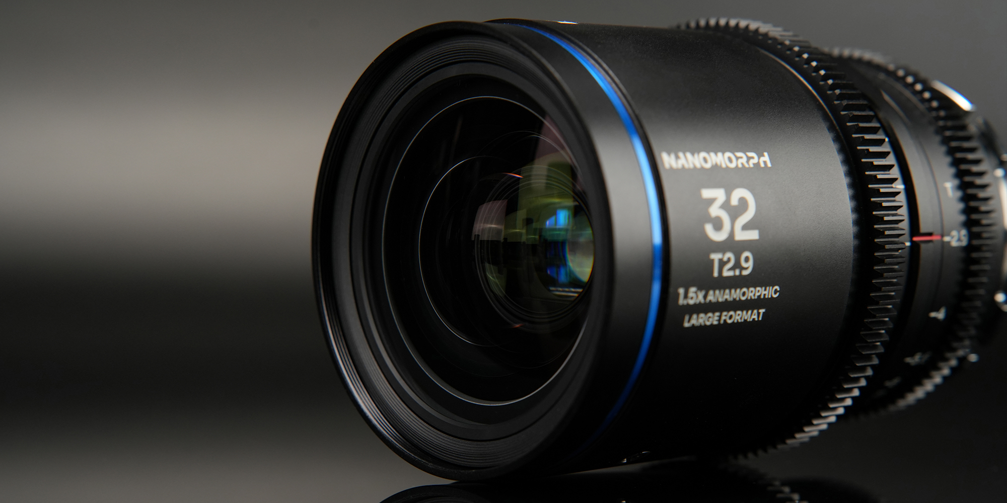 Obiektyw Laowa Nanomorph 32 mm T2,9 1,5x LF Blue do Arri PL/Canon EF zbliżenie na front
